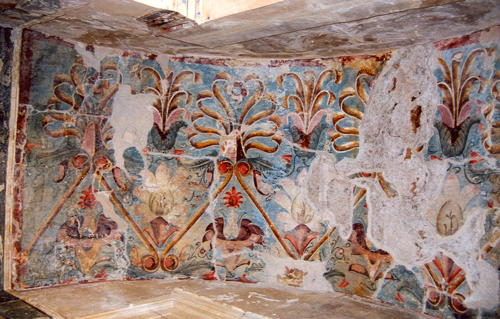 Tomb of Anthemion and Aetoma ceiling view